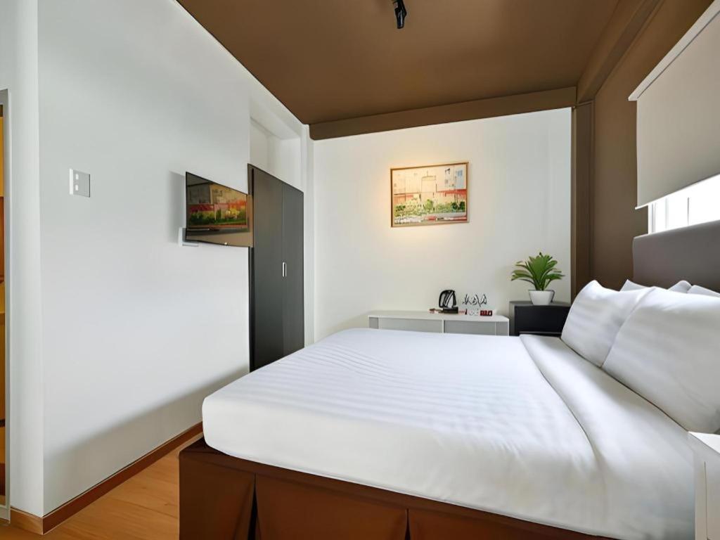 The Noble Swan Wood Park Hotel مدينة هوشي منه المظهر الخارجي الصورة