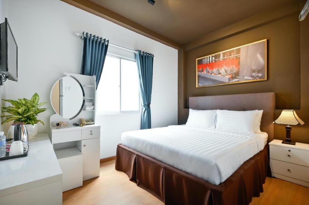 The Noble Swan Wood Park Hotel مدينة هوشي منه المظهر الخارجي الصورة